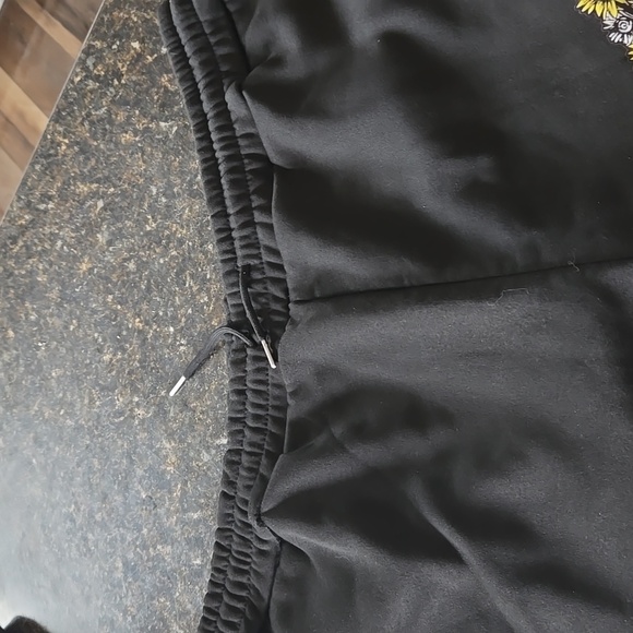 Matching set - Picture 5 of 6